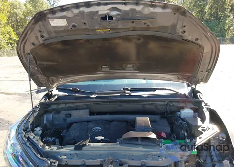 2017 Toyota Highlander Limited Platinum from USA, damaged, VIN 5TDYZRFH0HS200718